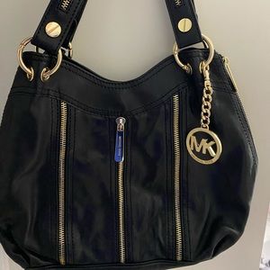 Michael Kors purse. New never used.